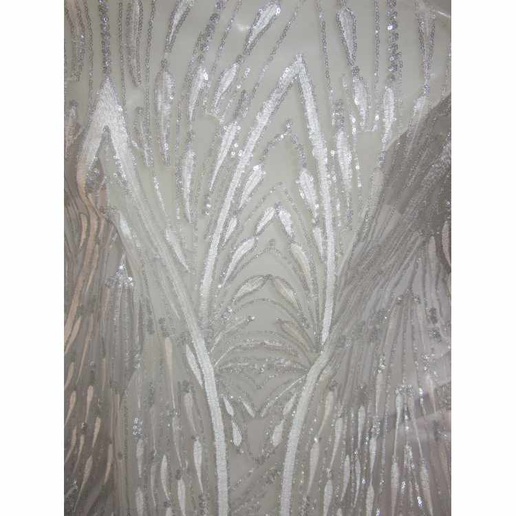 Tulle Brodé avec Paillette 2109-02